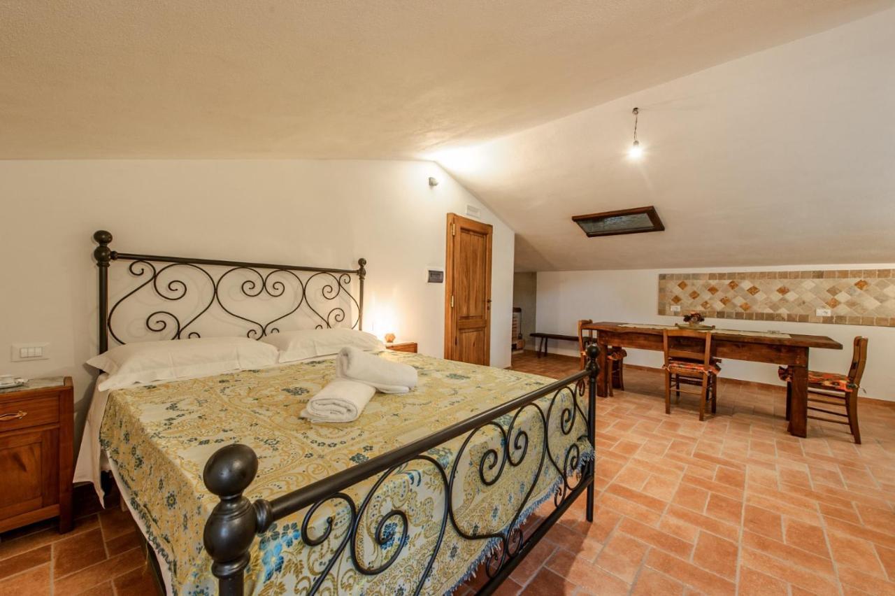 Casa Garoselli Apartment Monticchiello Bagian luar foto