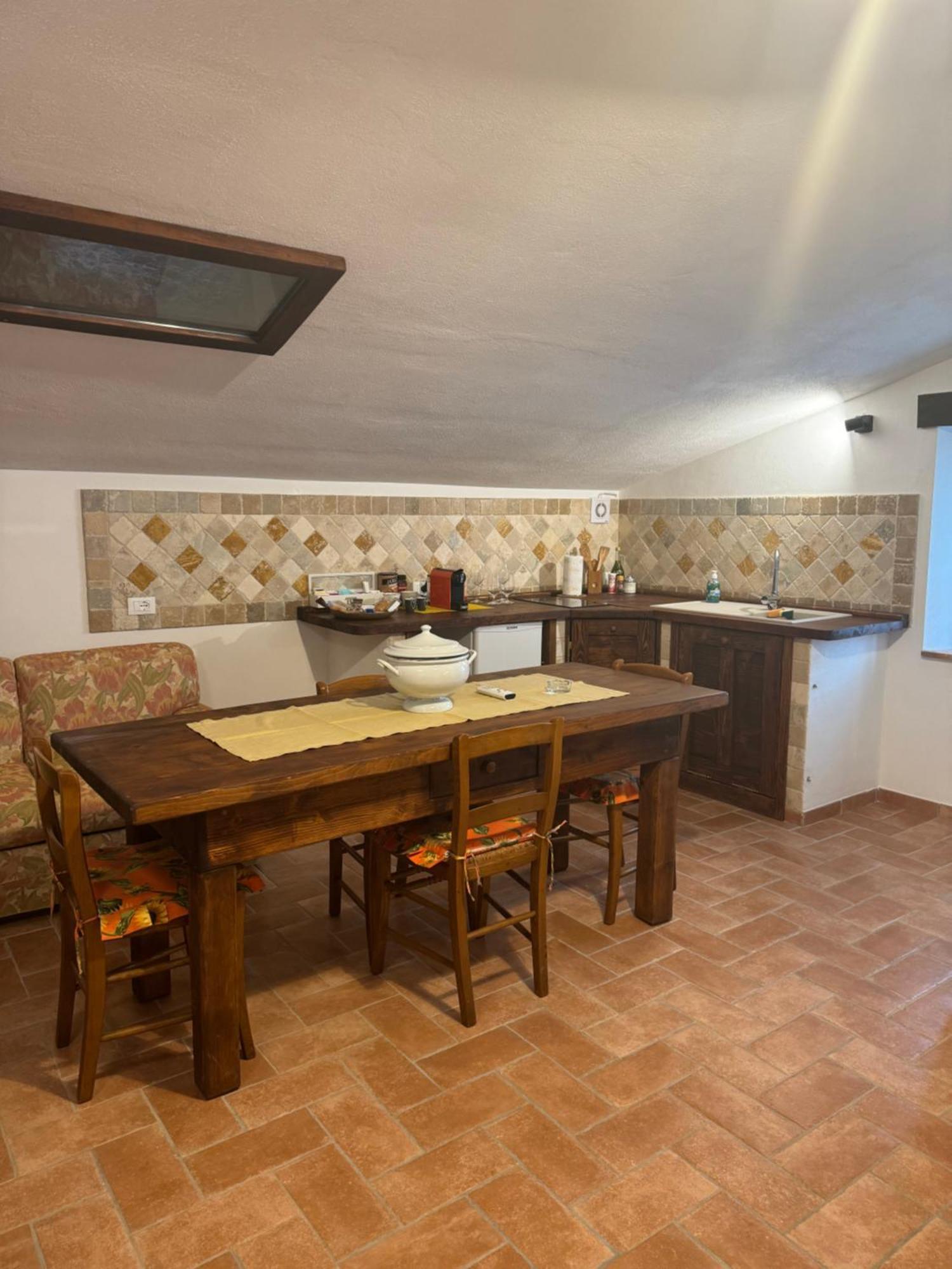 Casa Garoselli Apartment Monticchiello Bagian luar foto